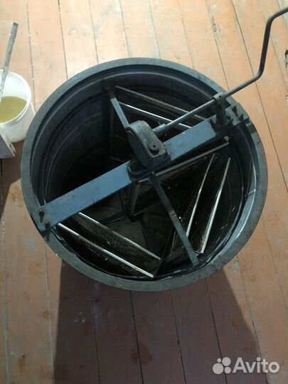 Продам медогонку б/у для личного пользования