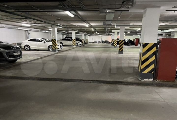 Машиноместо, 29 м²