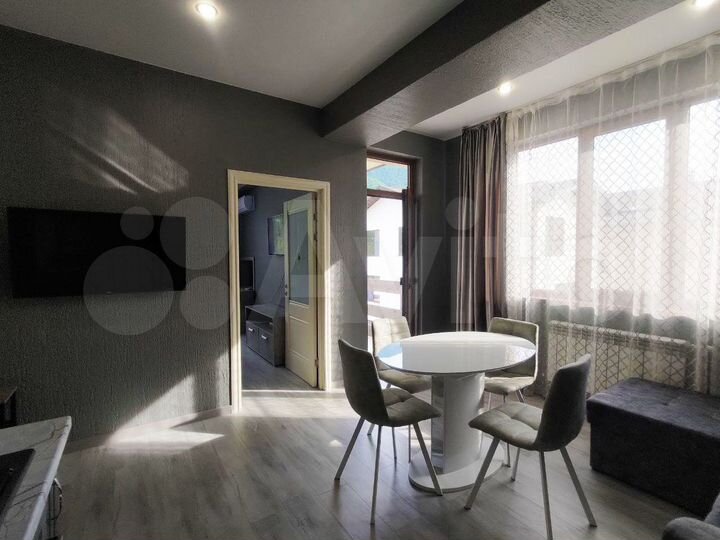 2-к. квартира, 52 м², 3/5 эт.