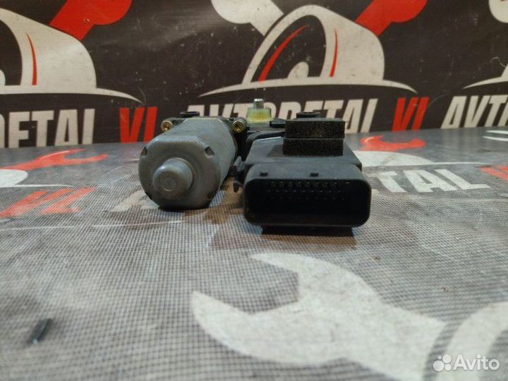 Моторчик стеклоподъемника Volkswagen Jetta седан