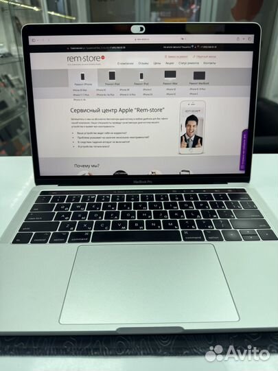 MacBook Pro 13 A1706 i7/16/512 Silver отличный