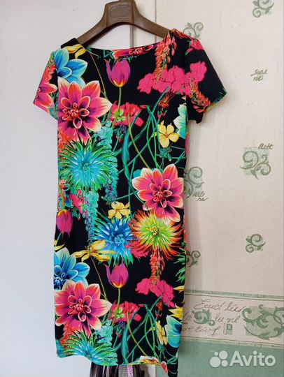 Платье 46,яркое