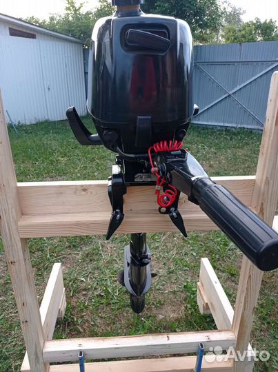 Лодочный мотор