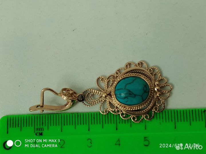 Золотые серьги