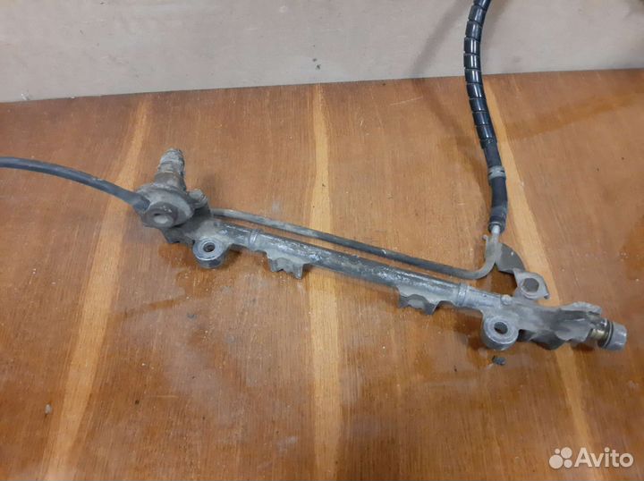 Топливная рампа toyota