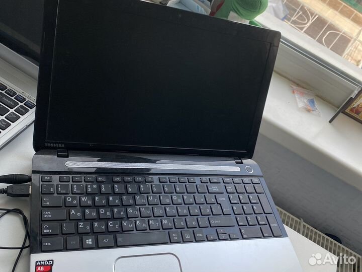 Ноутбук Toshiba