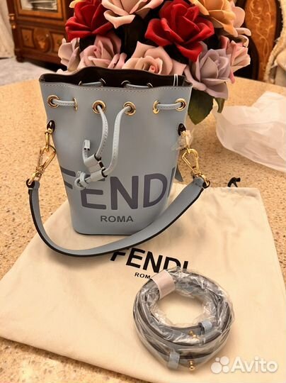 Женская сумка fendi