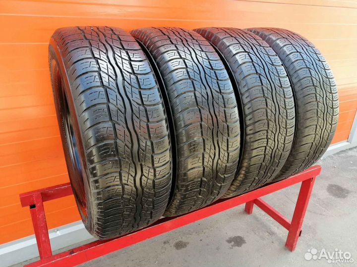 Bridgestone Dueler H/T D687 235/60 R16 100H