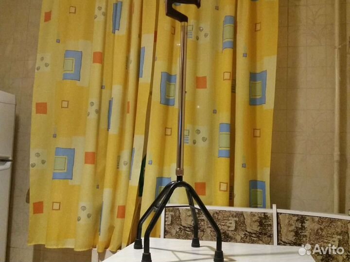 Трость с опорой