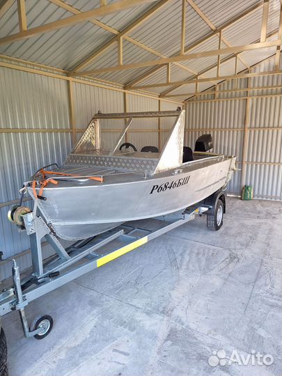 Катер. Прогрес 4, Tohatsu 70