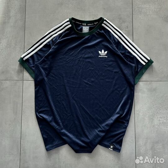 Футболка Adidas Skeatbording р. L оригинал