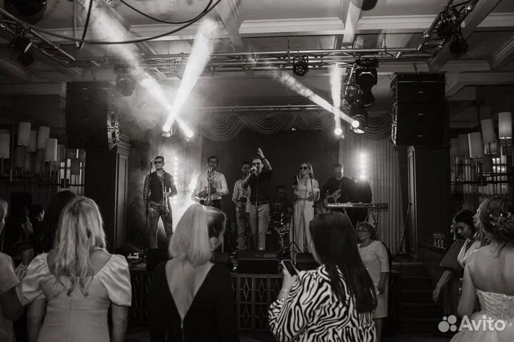 Dj, звук, свет, видео, конфетти, тяжелый дым