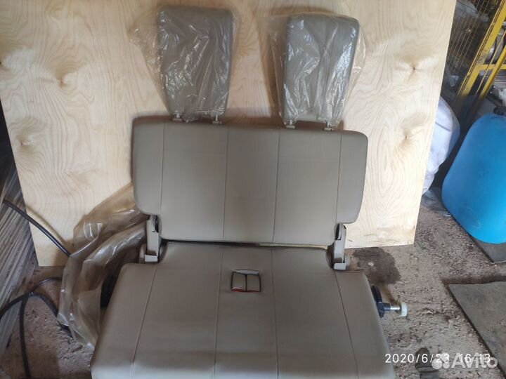 Продам третий ряд сидений для Мицубиси Паджеро