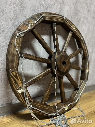 Люстра большая колесо от телеги