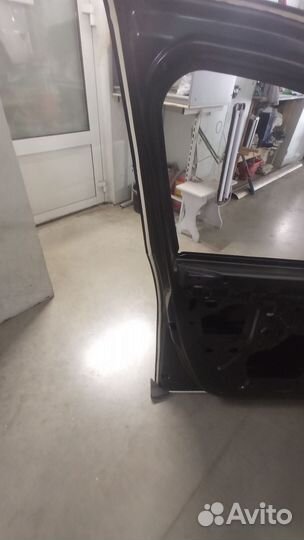 Дверь передняя левая Renault Duster рено дастер