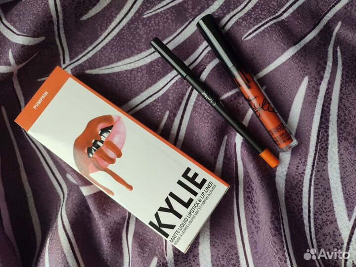 Kylie Набор помада и карандаш