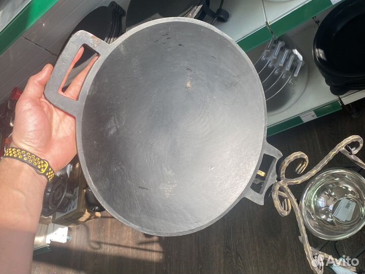 Садж чугунный с подставкой