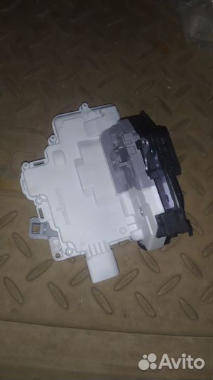 Замок задней левой двери aw8k008390015