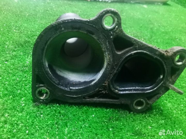 Корпус термостата Volvo S40 II 1.6 2006