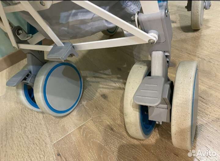 Прогулочная коляска трость