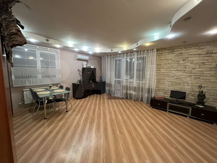 2-к. квартира, 85 м², 1/2 эт.