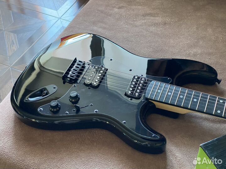 Электрогитара Rockdale новая