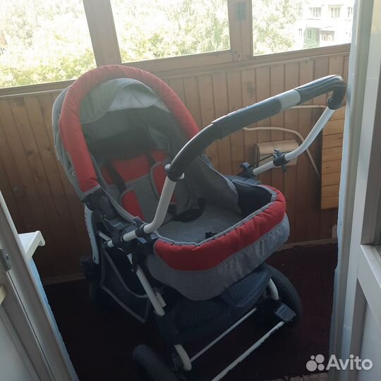 Продаю детскую коляску 2 в 1