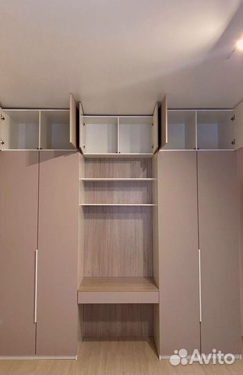 Распашной шкаф на заказ