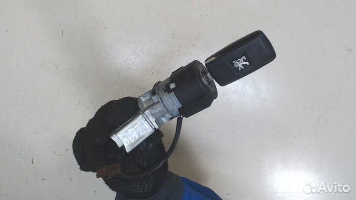 Замок зажигания Peugeot 3008, 2010