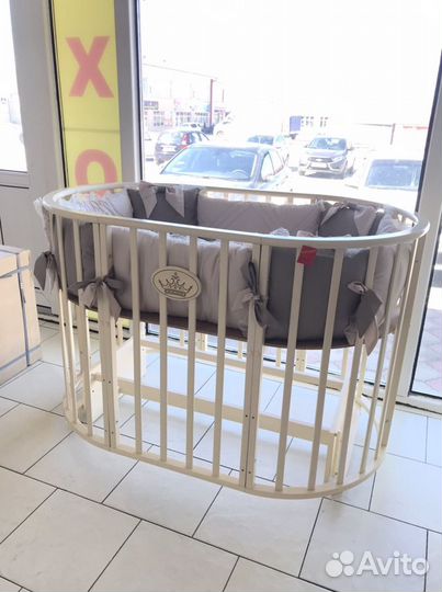 Детские кроватки, комод и шкаф