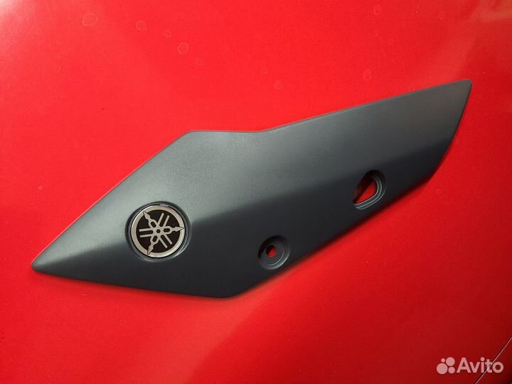 Боковая правая накладка yamaha fz8 пластик