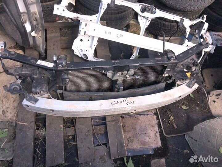 Рамка радиатора, телевизор Mitsubishi Diamante