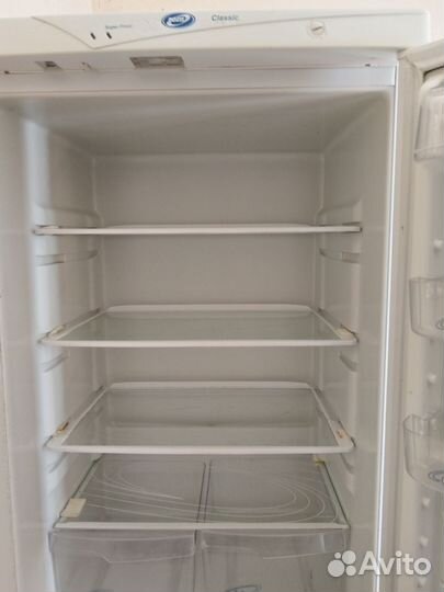 Холодильник бу Pozis