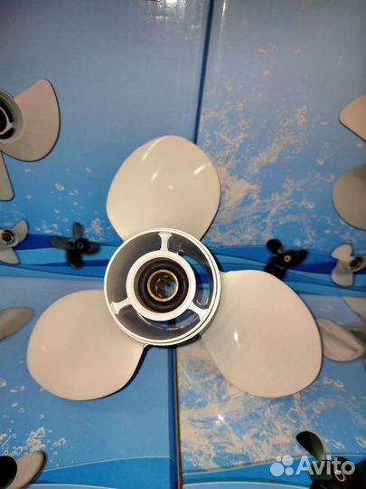 Винт Yamaha 9.9-15; F9.9-F20. (3x9-1/4x11)