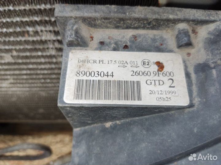 Фара левая Nissan Primera P11 седан QG18 2000