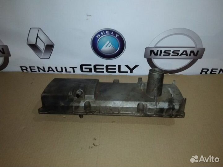 Крышка клапанов Клапанная Renault logan