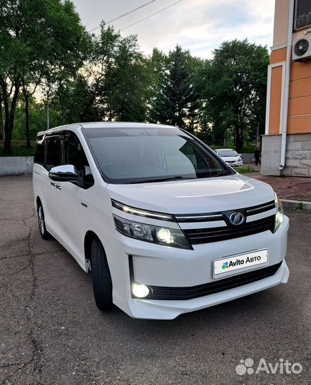 Toyota Voxy 1.8 CVT, 2014, 212 000 км