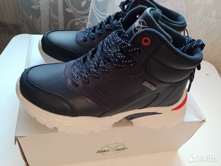 Ботинки новые 37 женские зимние