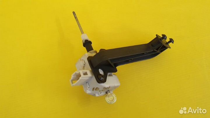 Активатор замка крышки бензобака Mercedes-Benz