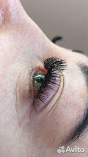 Мастер наращивания ресниц