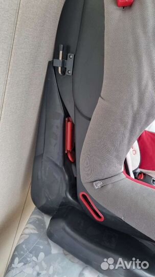 Детское автокресло