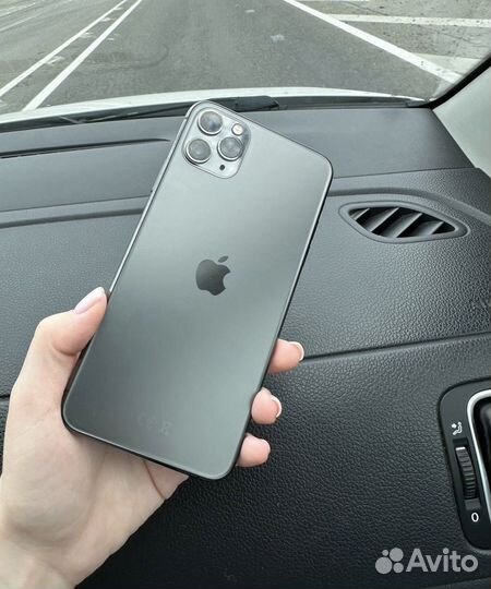 iPhone 11 Pro Max, 64 ГБ