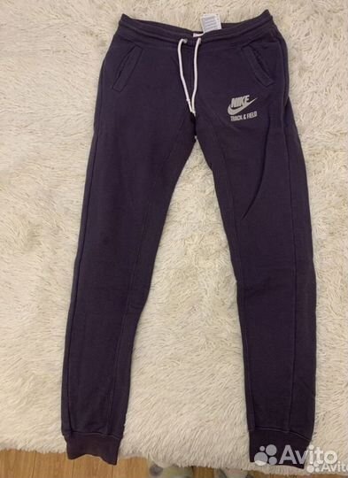 Спортивные штаны Nike женские