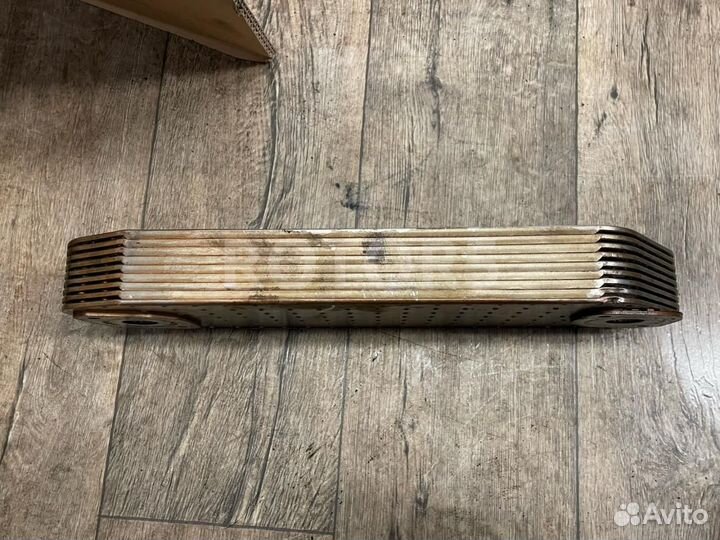 Масляный теплообменник Volvo FH 3 2015 21370430