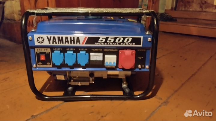 Бензиновый генератор