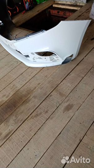 Бампер передний белый LADA vesta