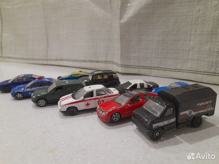 Модельные машинки