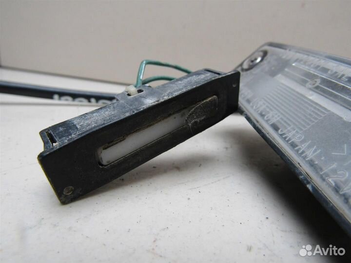 Фонарь подсветки номера Subaru Legacy Outback (B1