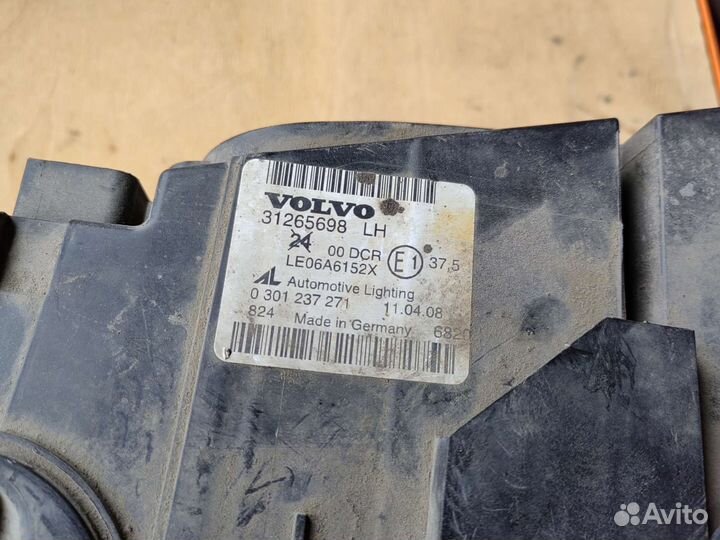 Фара левая Volvo S40 2007-2012 ксенон