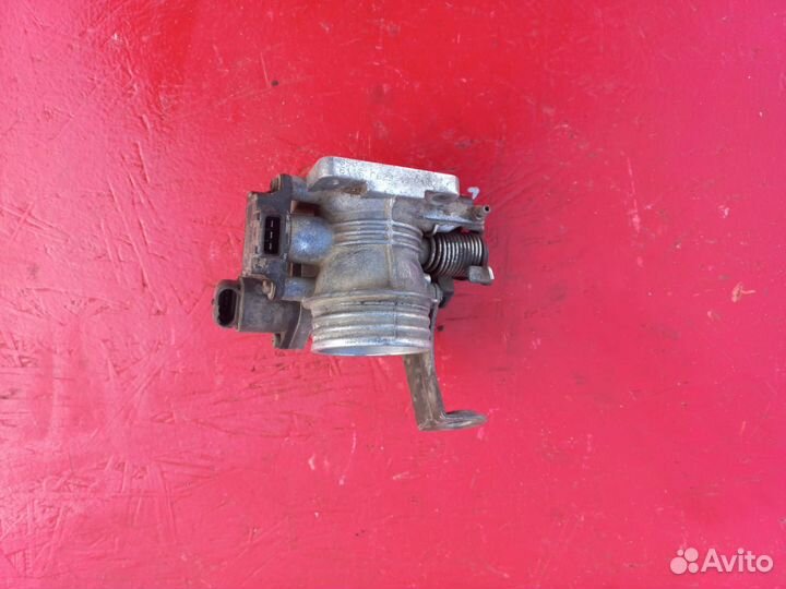 Дроссельная заслонка Renault Megane 1